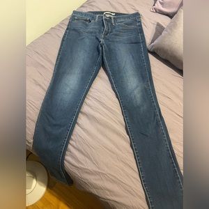 LEVI’S 311 SHAPING SKINNY WOMENS JEANS SIZE 30